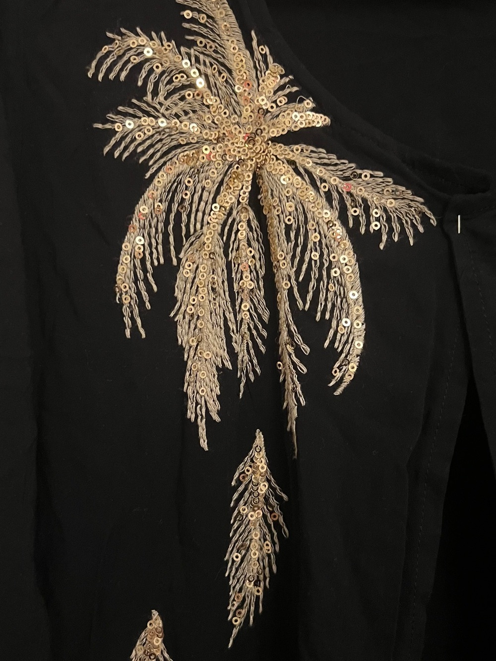 Black Palm-Embroidered Robe - Picture 5 of 5